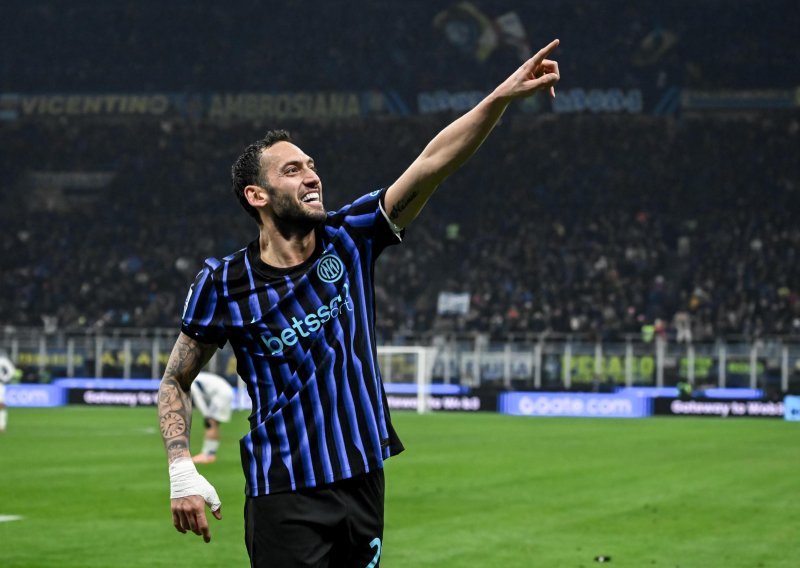 Baturina i Como u lovu na LP protiv budućeg prvaka imali 2:0, a onda... Jedna od najluđih utakmica sezone