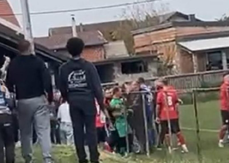 Pogledajte kaos u susretu hrvatskih niželigaša: Redari tukli igrače, reagirala policija