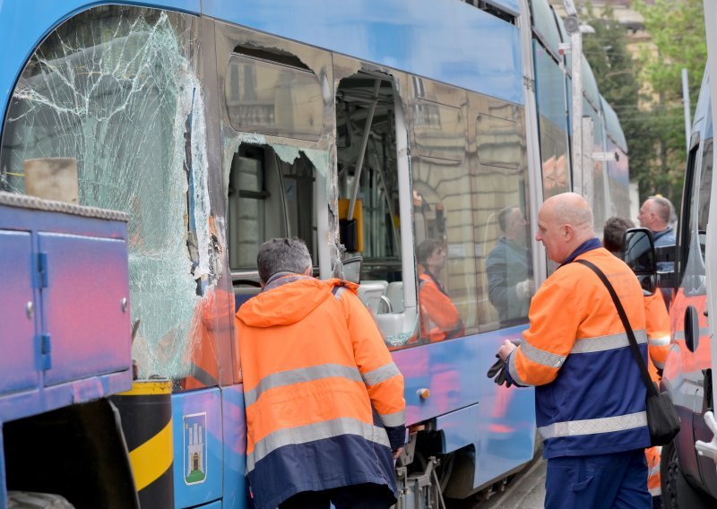 FOTO Sudar tramvaja i kamiona u Zagrebu, promet u zastoju
