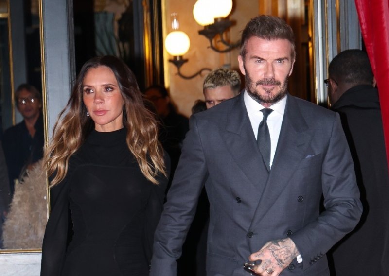 Victoria Beckham bez tetovaža pozirala s Davidom i zapalila Instagram