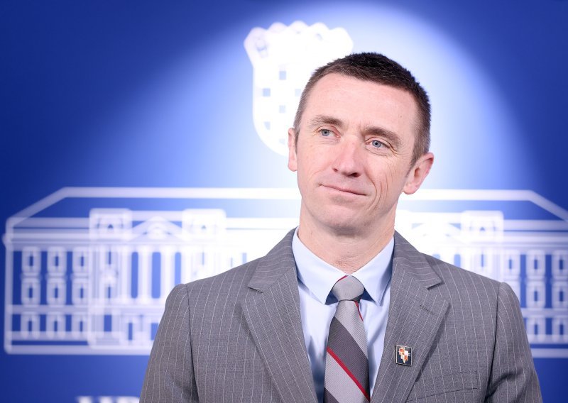 Penava se obratio javnosti nakon Dabrine ostavke