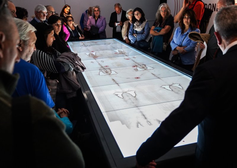 Što nam tragovi ljudskog i životinjskog DNK-a govore o Torinskom platnu?