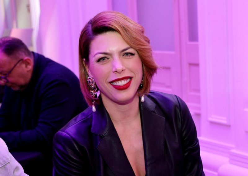 Osmijeh koji govori sve: Blanka Vlašić nakon privatne oluje opet blista