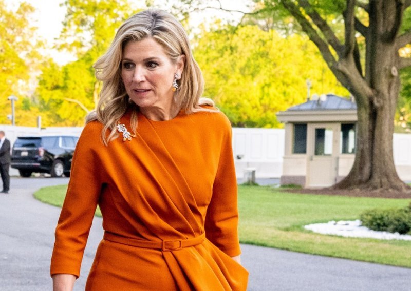 Modna lekcija lijepe kraljice: Ova haljina u tren oka skriva trbuščić i pegla figuru