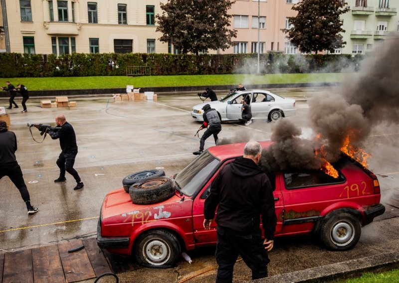 Kaskaderi osvajaju Karlovac: Legendarni 'Gladijator' Ivo Krištof dobit će nagradu za životno djelo