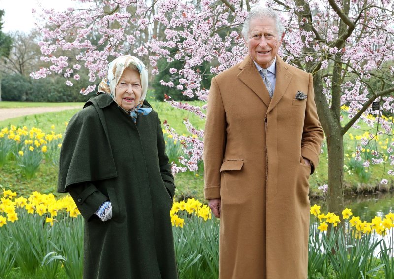 Elizabeta II. bila protiv brexita? Nova knjiga otkriva što je kraljica stvarno mislila