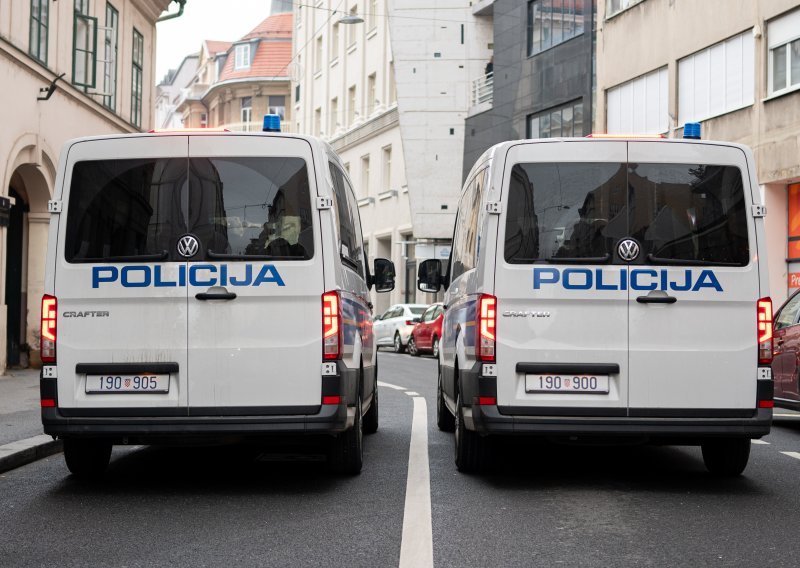 Maloljetniku određen istražni zatvor zbog ubojstva u Šestinama