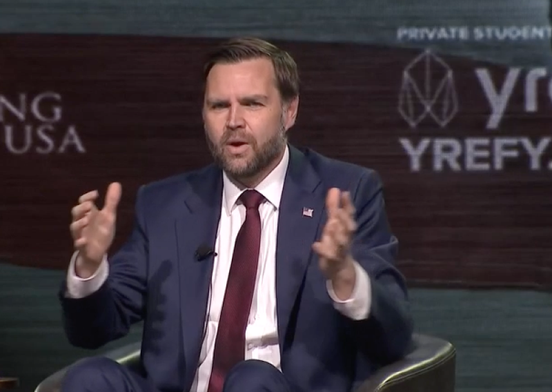 Nakon Trumpa, i JD Vance udario po Papi: 'Neka bude oprezan'
