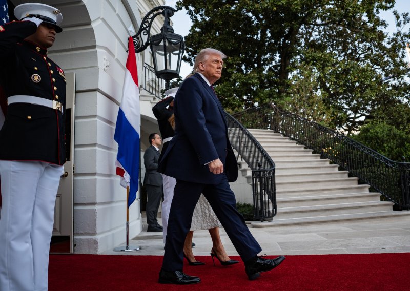 Otkrio dr. Oz: Trump kaže da Fanta ne može biti loša jer je 'svježe cijeđena'