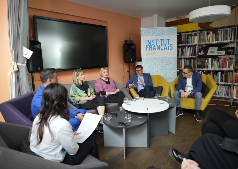 Što je roman danas i tko ga zapravo čita? Pogledajte raspravu i doznajte odgovore