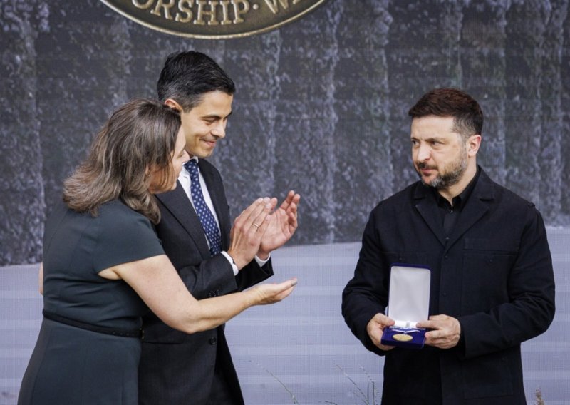 Zelenski nagrađen u Nizozemskoj: 'Bore se za sigurnost cijele Europe'