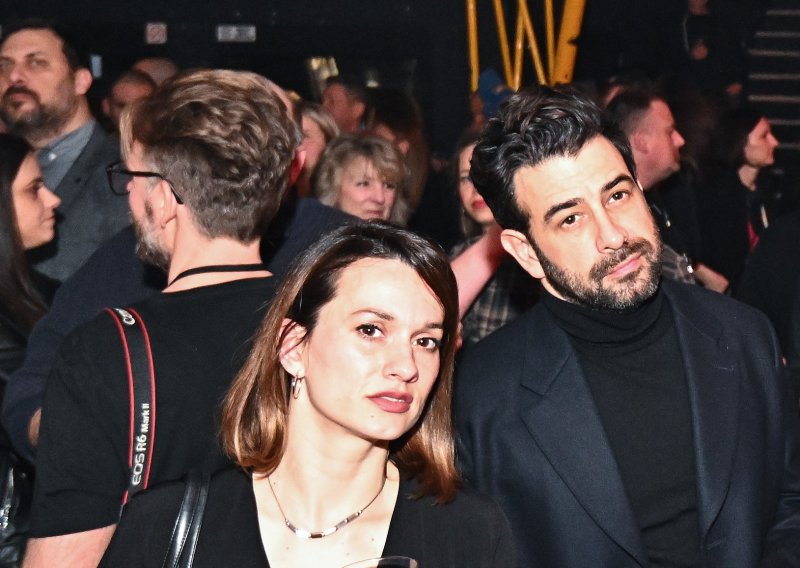 Supruga Janka Popovića Volarića blista nekoliko mjeseci nakon poroda