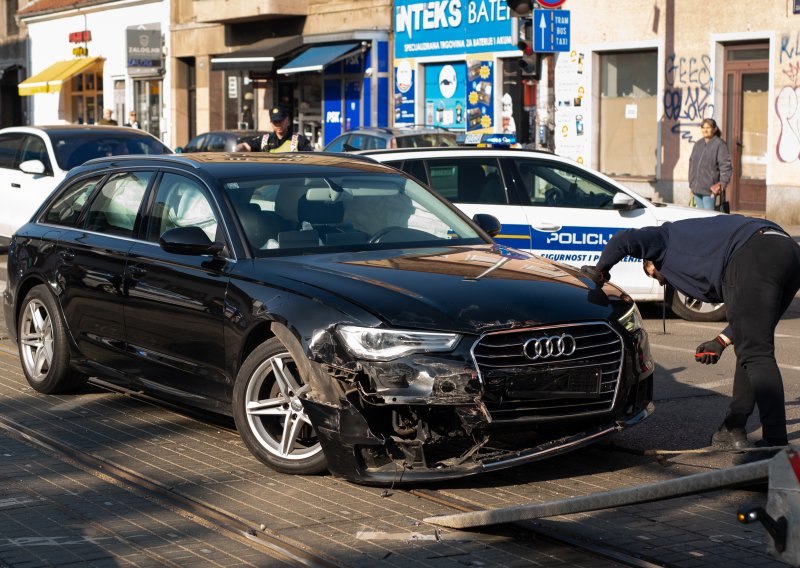 Što ako vas udari auto sa stranim tablicama? Postoji jedna ključna razlika