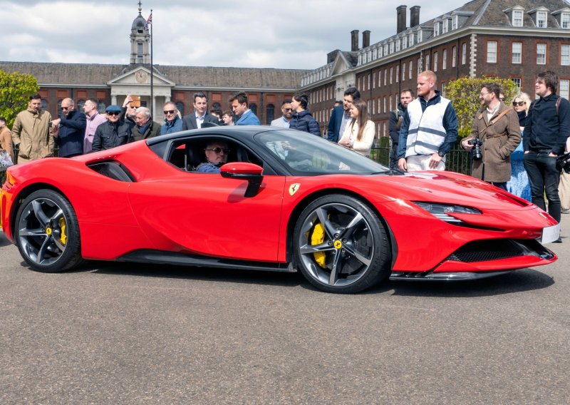 Ovaj Ferrari je kupljen za 567.000 dolara: Evo zašto danas vrijedi puno manje
