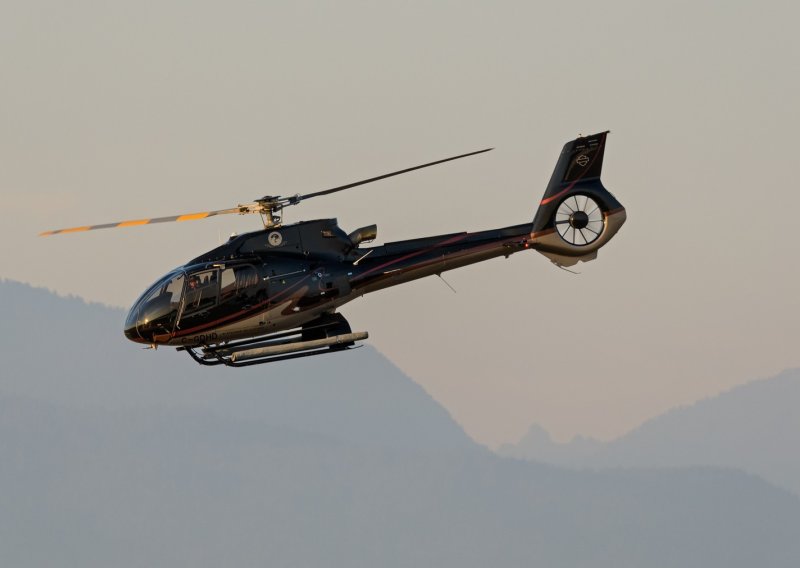 Osmero ljudi poginulo u padu helikoptera u Indoneziji