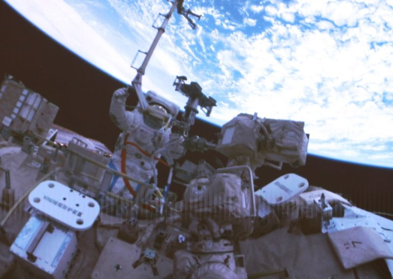 Kineski astronauti ostaju u svemiru još mjesec dana