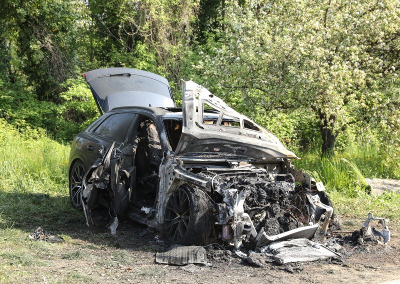 Usred noći izgorio Audi Q8 u Podsusedu: Policija provodi očevid