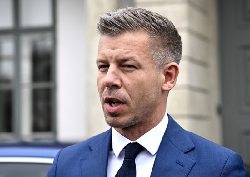 Magyar otvorio liniju za zviždače: Želi spriječiti uništavanje Orbanovih dokumenata