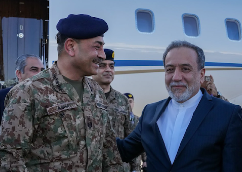 Aragči: Prolaz kroz Hormuški tjesnac u potpunosti otvoren za sve!; Oglasio se Trump; Pala cijena nafte