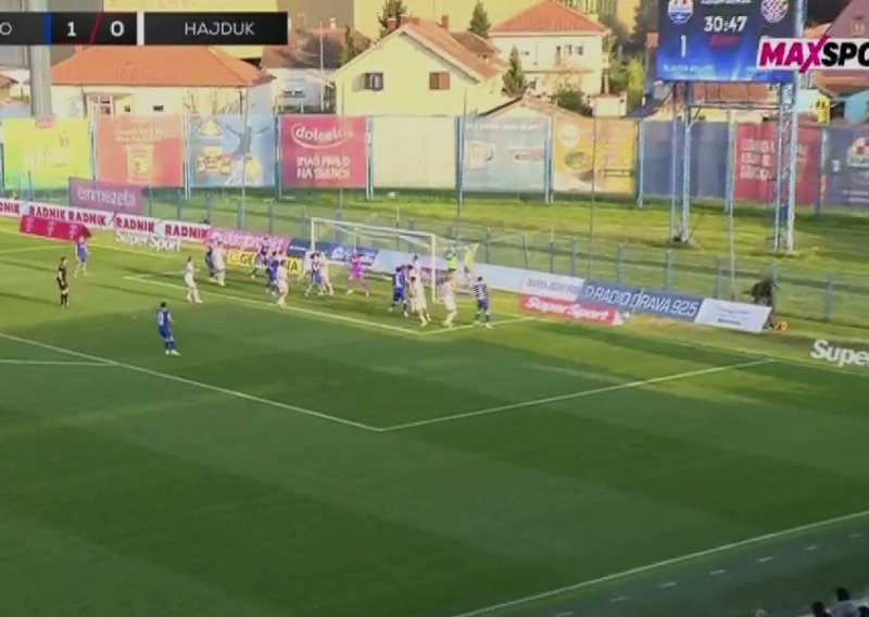Prošlo kolo zabio izravno iz kornera, sad na isti način protiv Hajduka pogodio gredu: 'Ljubane, što je previše…'
