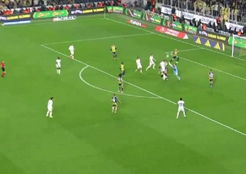 Fener se zbog njega riješio Livakovića, sad je napravio neobjašnjivu glupost u 98. minuti i vjerojatno ih koštao titule