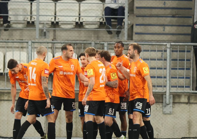 Varaždin vodi protiv Osijeka na Opus Areni: Pogledajte golove