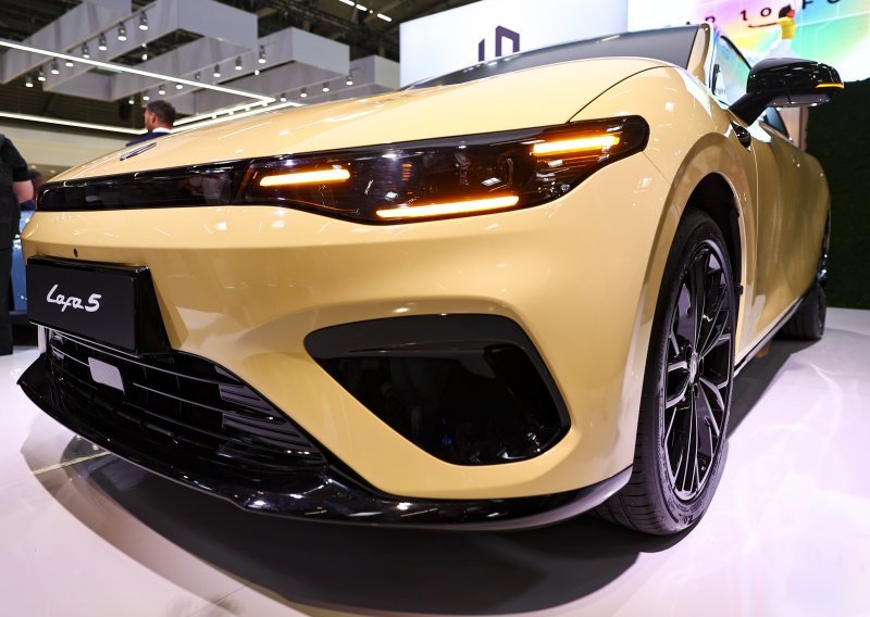 Novi kineski SUV šokirao tržište: Ima najveću bateriju na svijetu, a cijena je iznenađujuće niska