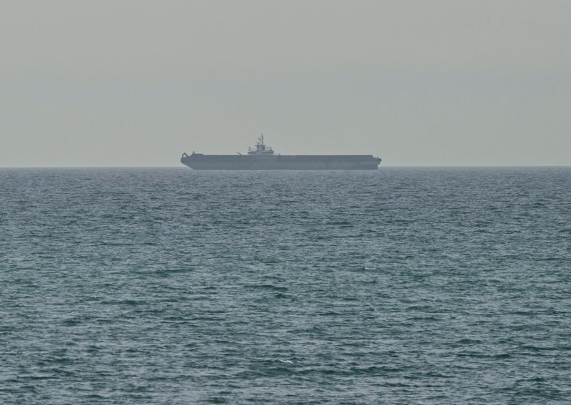 Kaos u Hormuškom tjesnacu: Iranci zapucali na tanker