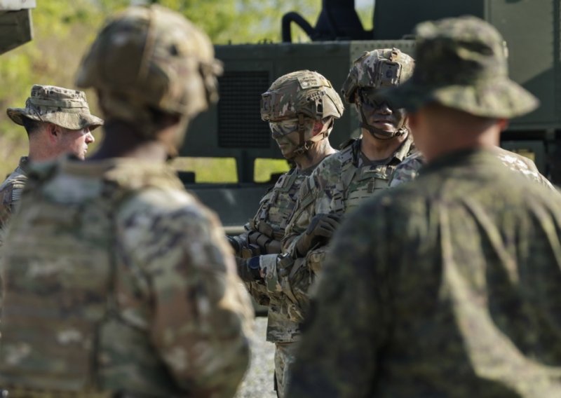 Očekivan potez: Američka vojska predala sve glavne baze u Siriji