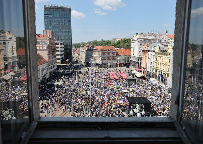 FOTO Završio veliki prosvjed u Zagrebu: Sindikati poslali jasnu poruku