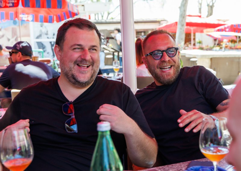 Dean Kotiga uživao na splitskom Pazaru s poznatim chefovima