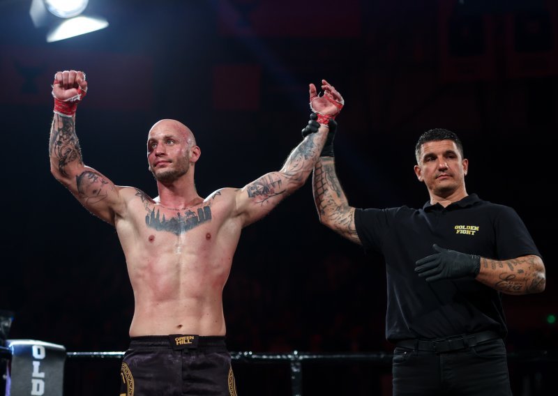 Martinjak brutalno nokautirao srpskog borca: Nakon meča uslijedio potez koji je oduševio regiju