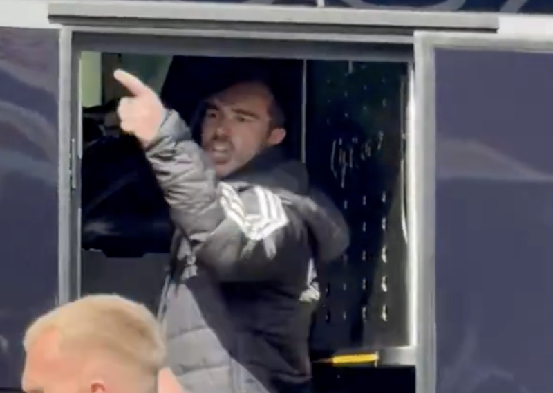 Raspad sistema u Leicesteru. Ispadaju u treću ligu, pogledajte kako zvijezda kluba vrijeđa navijače