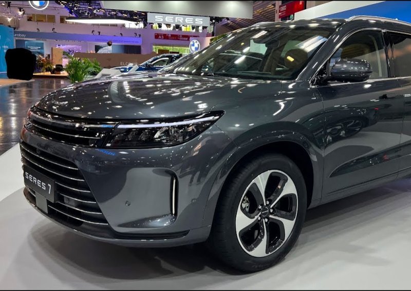 Kineski proizvođač patentirao WC u automobilu. Umrijet ćete od smijeha kad čujete kako se zove