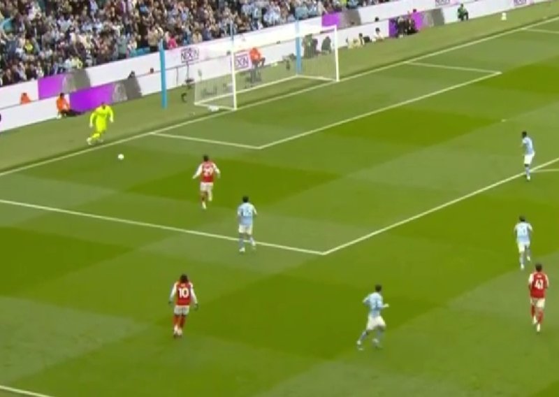 Ludnica na Etihadu u utakmici sezone: Pogledajte golčinu Cityja, a onda i najveću grešku Donnarumme u karijeri