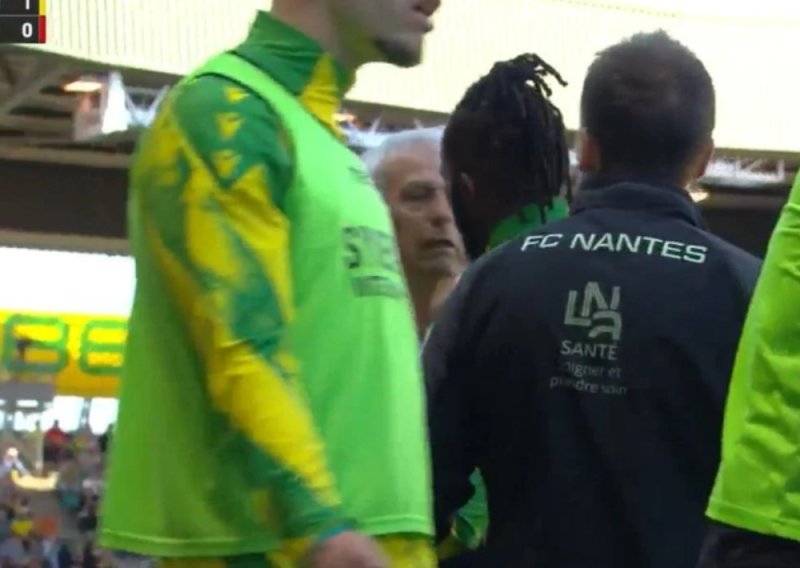 Podivljalog Vahu odvajali od suca: 'Dođi ovdje i reci mi u lice'