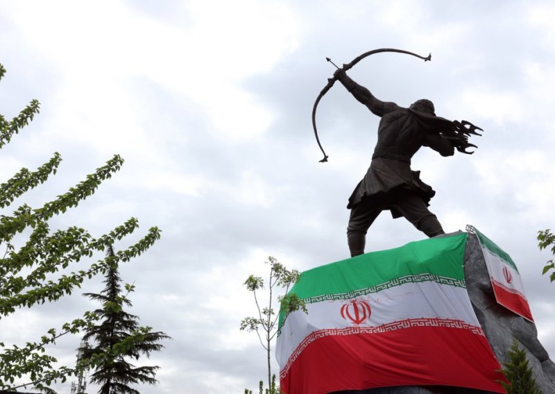 Iran odbio pregovore sa SAD-om! Trump: Uništit ćemo ih