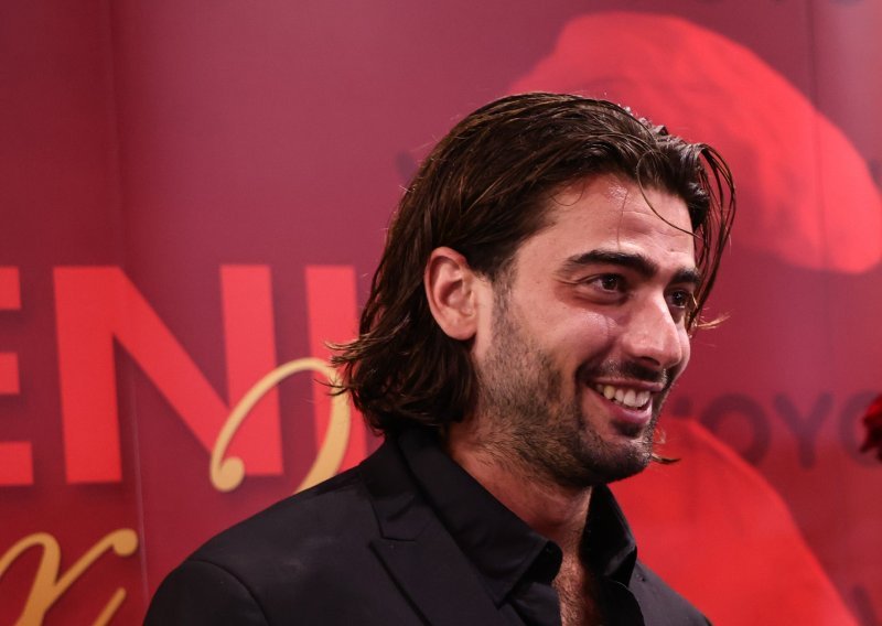 Od kad je s Majom, život mu je sve samo ne dosadan: Šime se našalio na njihov račun