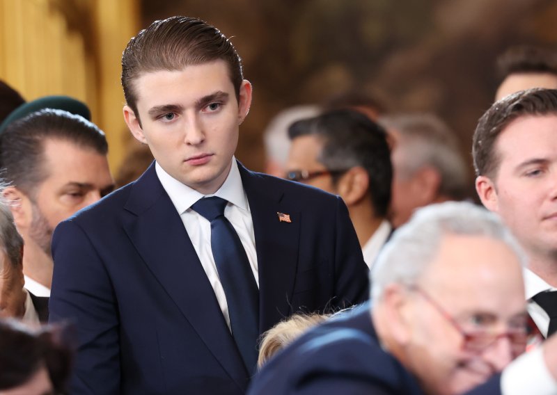 Omiljeni modni dodatak Barrona Trumpu svima je zapeo za oko, a mreže sad 'gore'