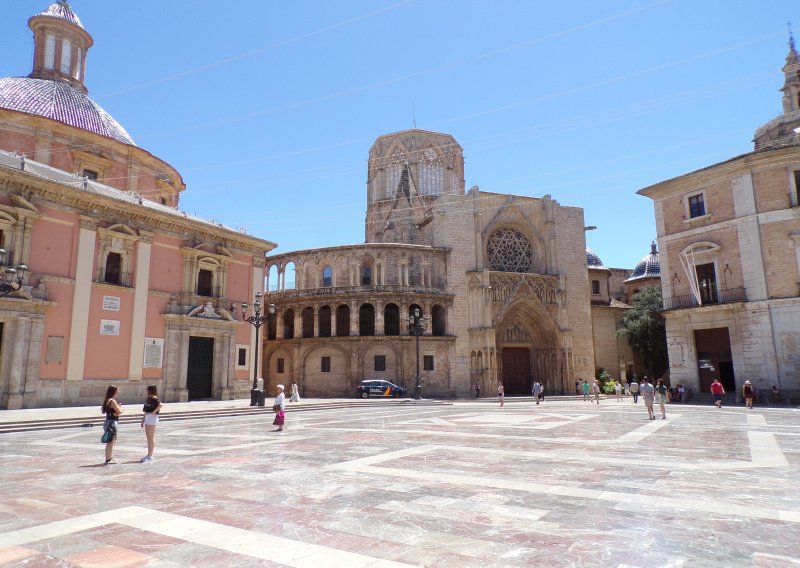 Španjolska uklanja ustaške simbole s groba Maksa Luburića: Krši demokratsko sjećanje