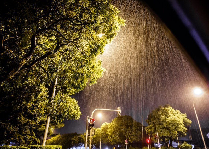 Tjedan pun preokreta: Kiša, grmljavina i olujna bura. Evo kad stiže promjena