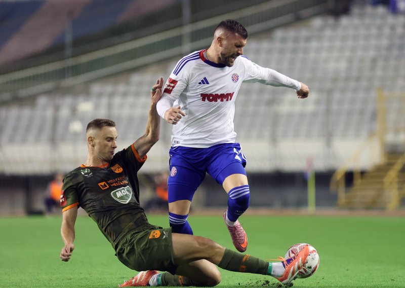 Procurio sastav Hajduka za utakmicu s Osijekom: Nema Livaje, Krovinovića...