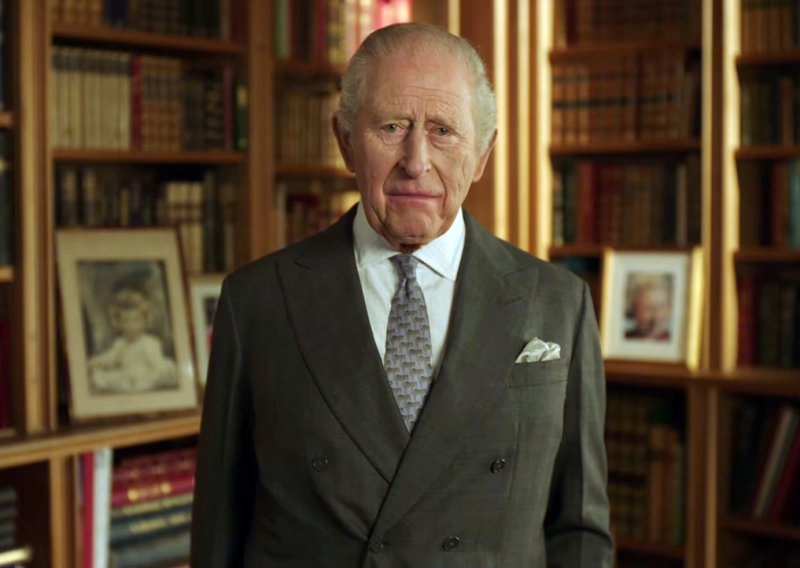 Na 100. rođendan kraljice Elizabete Charles poslao poruku koja otkriva zabrinutost