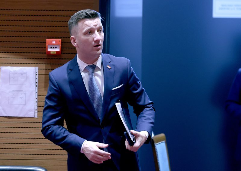 Novi zakon ubrzava razvoj digitalne infrastrukture i 5G mreža