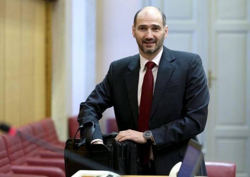 Klisović: I SDP hoće opoziv Vlade Tihomira Oreškovića