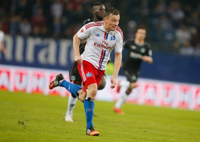 Olić glavom zakuhao gol kojim je HSV izbjegao nevolju!