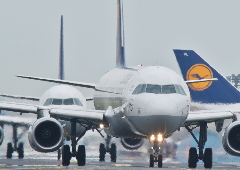 Europi prijeti nestašica mlaznog goriva: Bruxelles razmatra drastične poteze