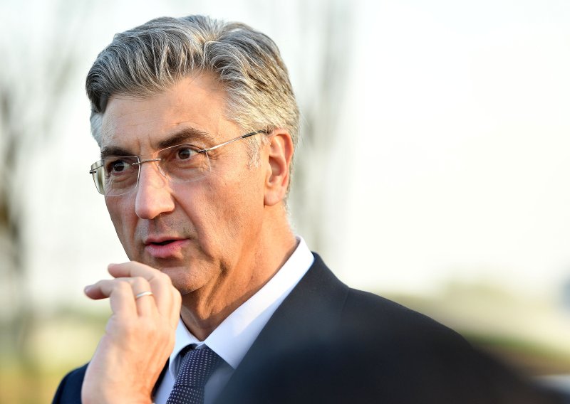 Plenković: 'Prvi cilj je osigurati da svako dijete ima mjesto u dječjem vrtiću'