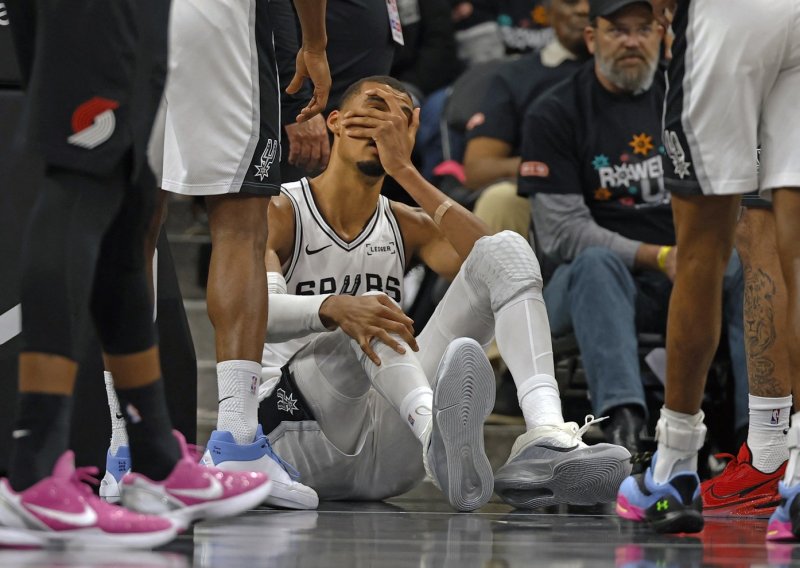 Šok za Spurse: Pogledajte kako je Wembanyama nakon teškog pada zaradio potres mozga