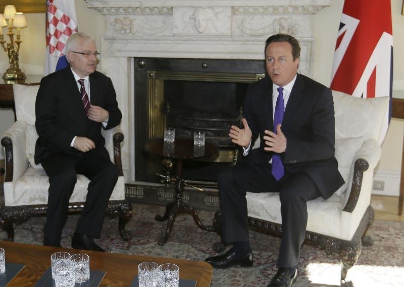 Josipović pozvao Veliku Britaniju da ostane u EU